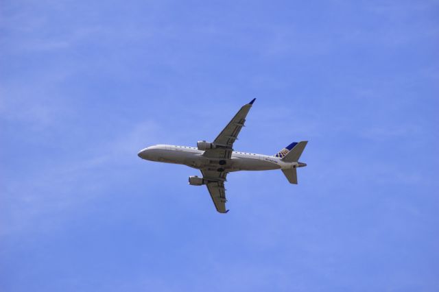 Embraer 170/175 (N653RW)