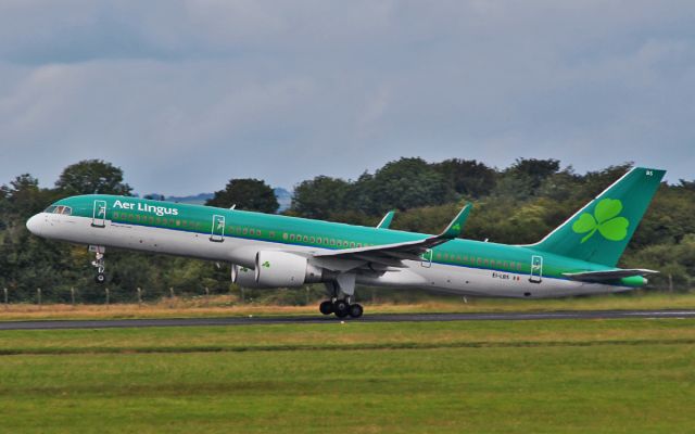 Boeing 757-200 (EI-LBS) - aer lingus b757-2 ei-lbs dep shannon for jfk 30/7/15.