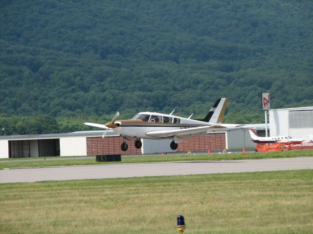 Piper PA-24 Comanche (N777DF) - Landing at the Pancake breakfast