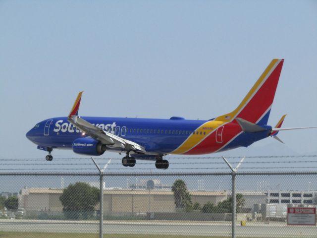 Boeing 737-800 (N8559Q) - Landing RWY 30