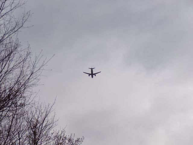 Airbus A320 — - AAL 876 Preparing for Final Approach to AVP Wilkes-Barre Scranton Int'l Airport. Caught me by Surprise. CAMERA USED WAS A KODAK PIXPRO AZ401.