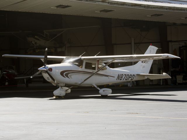 Cessna Skylane (N870PD) - The Skylane is a very good family travel aircraft.