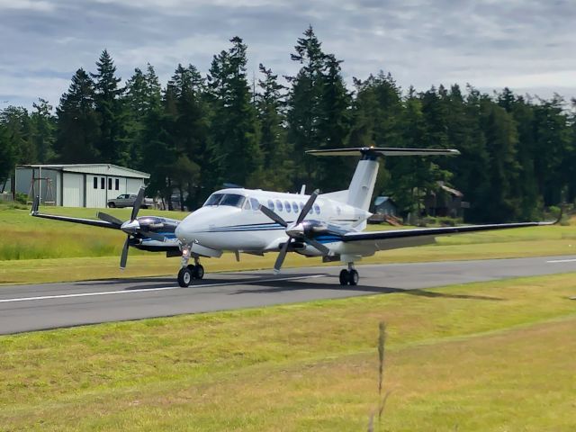 Beechcraft Super King Air 350 (N923FP)