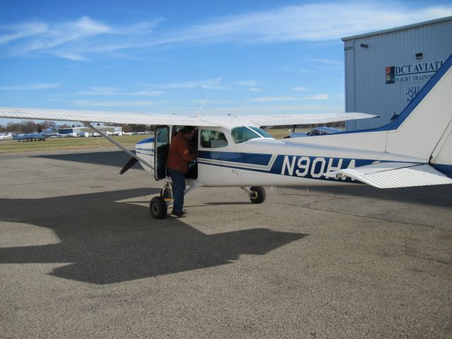 Cessna Skyhawk (N90HA)