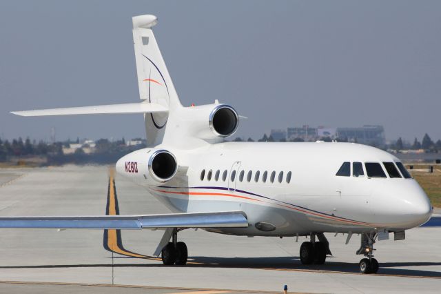 Dassault Falcon 900 (N2BD)