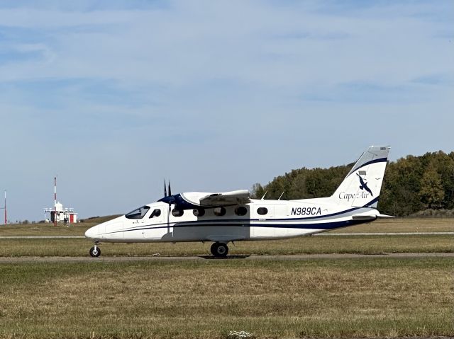 N989CA — - KAP906 taxiing for departure at KMWA