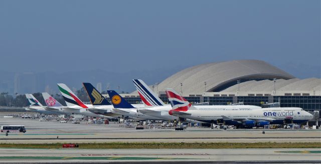 Boeing 747-400 (G-CIVK)