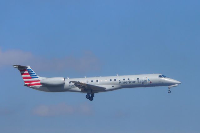 Embraer ERJ-145 (N648AE)