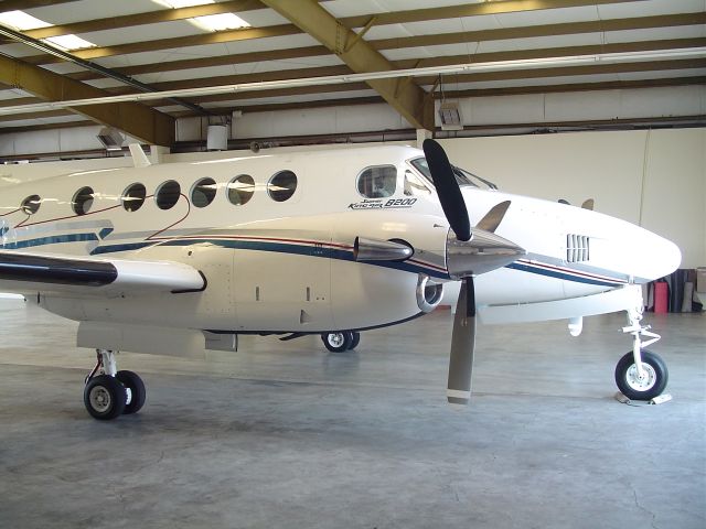 Beechcraft Super King Air 200 (N511AS) - Sitting pretty at home