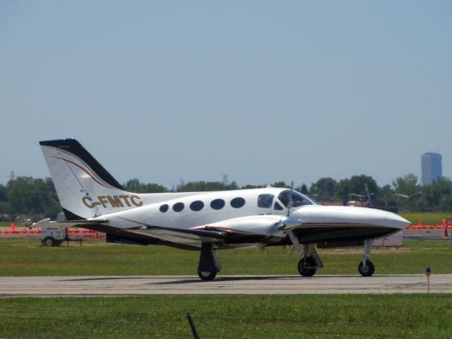 Cessna 421 (C-FMTC)