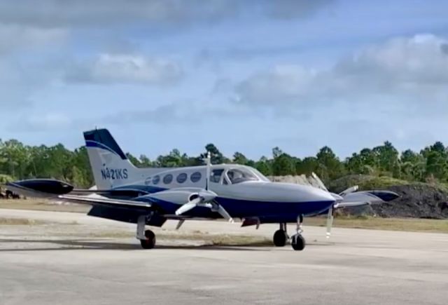 Cessna 421 (N421KS)