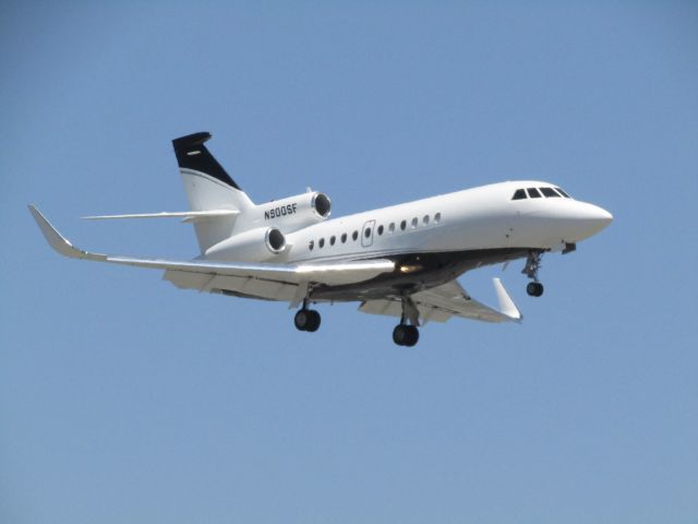 Dassault Falcon 900 (N900SF) - Landing RWY 20R