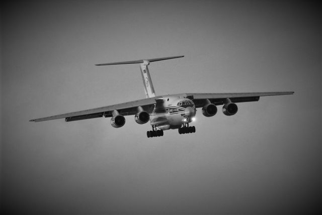 Ilyushin Il-76 (RA-76951) - Santa Maria Island Airport - LPAZ - Azores 22/03/2021