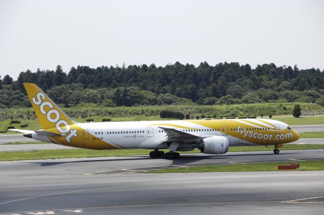 Boeing 787-9 Dreamliner (9V-OJD) - Taxing at Narita on 2017/07/10