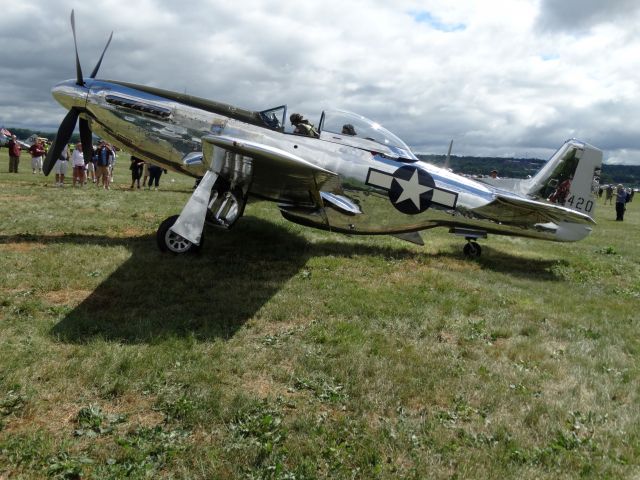 North American P-51 Mustang (N151AM)