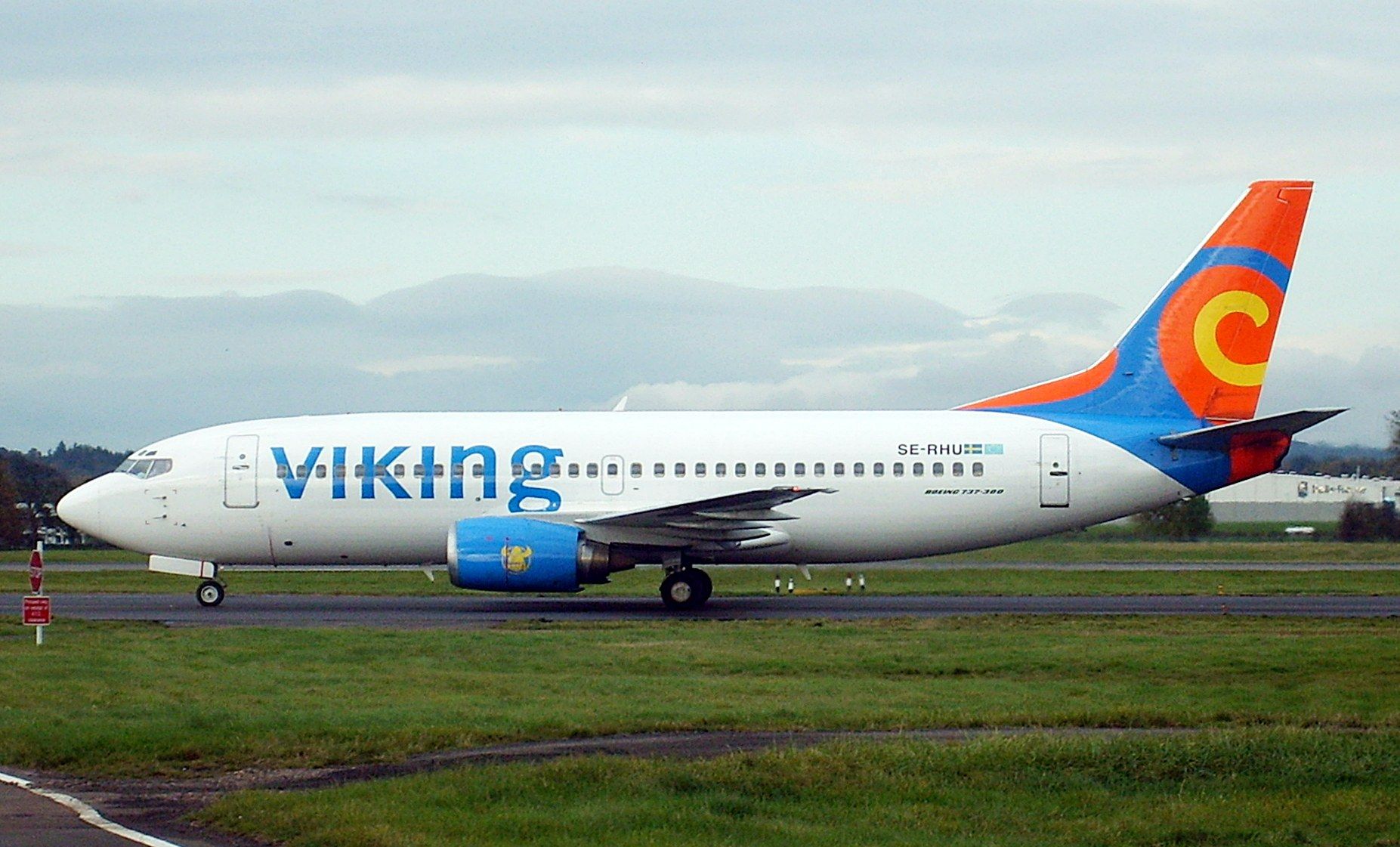 Boeing 737-700 (SE-RHU) - Viking
