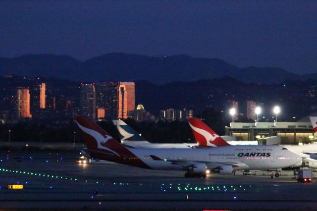 Boeing 747-400 —