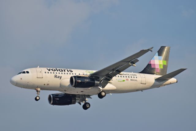 Airbus A319 (N503VL) - Airbus A319-132 N503VL MSN 3491 of Volaris Costa Rica with Country´s promotional livery is on short final to runway 05R at Mexico City International Airport (06/2019).