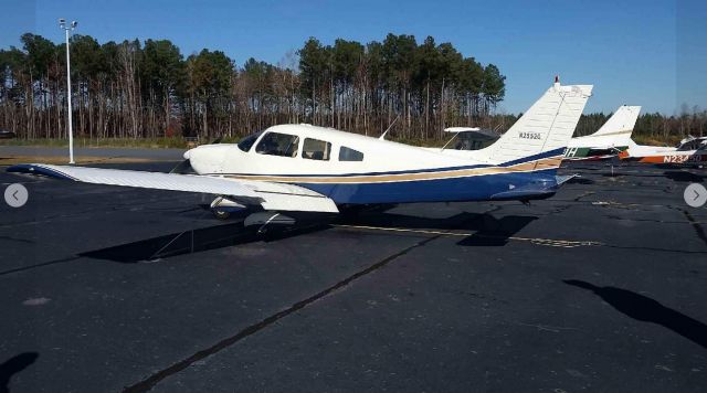 Piper Cherokee (N2552Q) - At Epix Aviation at KCPK