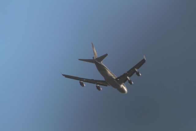 Boeing 747-200 (9V-SFN) - APPROACH 24R KLAX