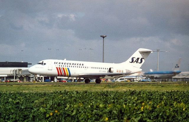 McDonnell Douglas DC-9-20 (OY-KGE) - SAS DC9-21 cn47305 (Archief 80-90)