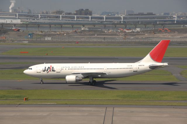 BON8376 — - Taxi at Haneda Intl Airport on 2008/6/1