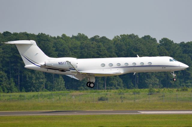 Gulfstream Aerospace Gulfstream V (N517DW) - GSKs G550 arriving from PHL