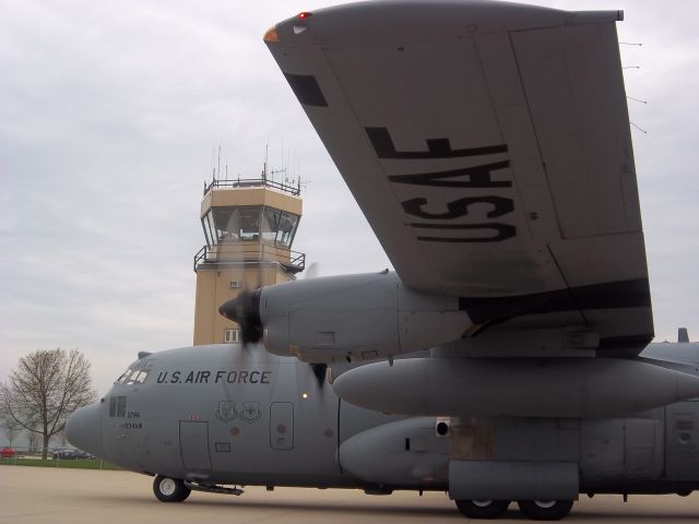 Lockheed C-130 Hercules (N23286)