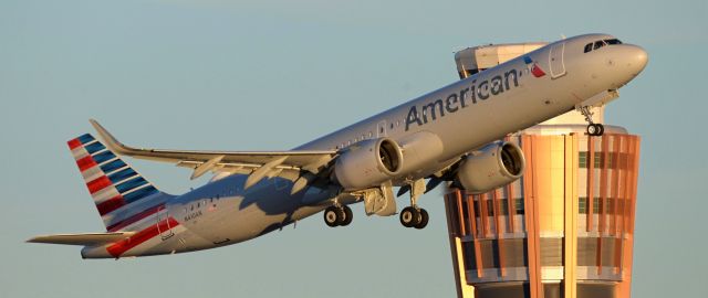 Airbus A321 (N410AN) - phoenix sky harbor international airport 25JAN20