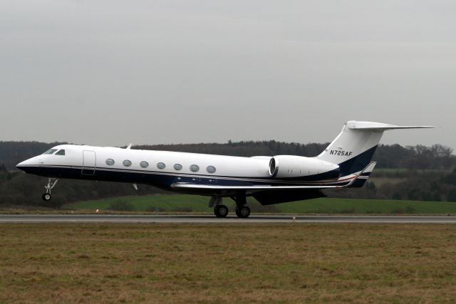 Gulfstream Aerospace Gulfstream V (N725AF) - Touching down on rwy 26 on 06-Mar-12 arriving from EGNS.