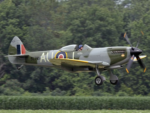 SUPERMARINE Spitfire (C-GVZB)