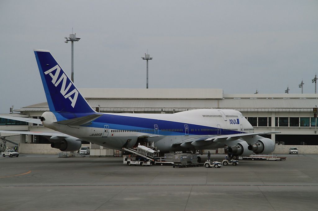 Boeing 747-400 (JA8959)
