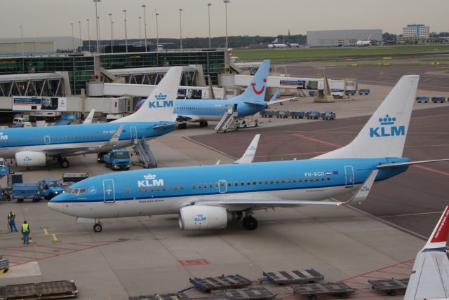 Boeing 737-700 (PH-BGD) - B737-7K2 cn30366