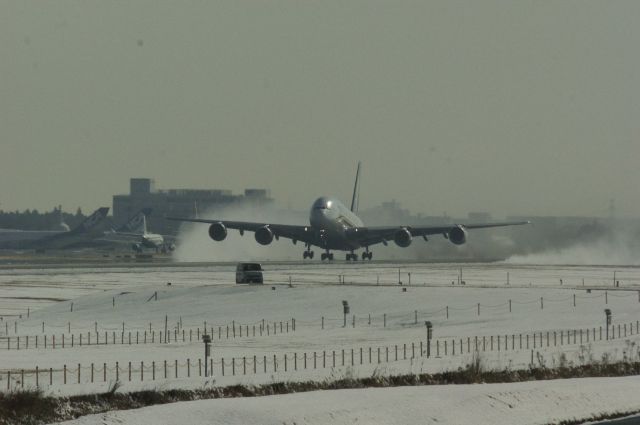 Airbus A380-800 (9V-SKL)