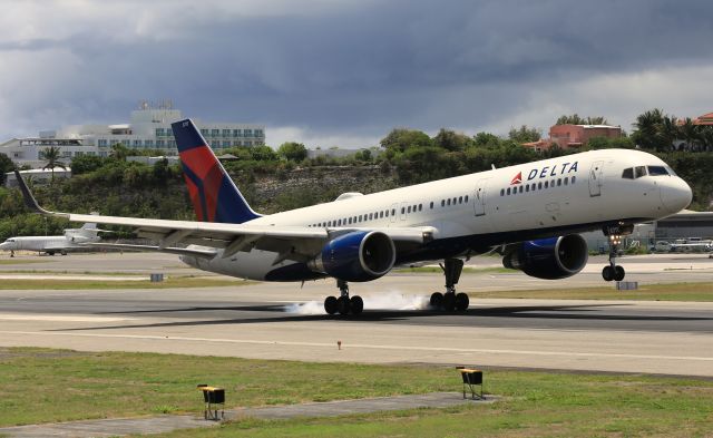 Airbus A321 (N972JT)