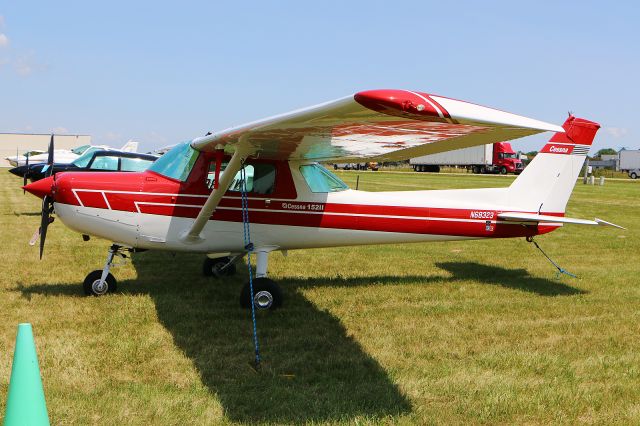 Cessna 152 (N68323)