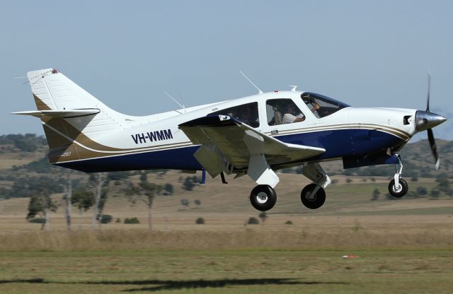 Rockwell Commander 114 (VH-WMM)