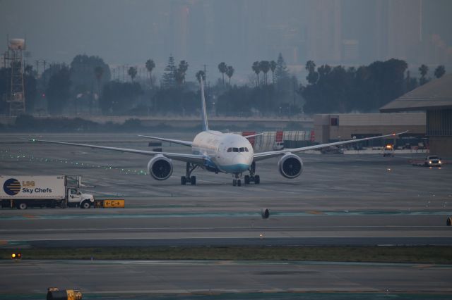 Boeing 787-9 Dreamliner (B-1357)