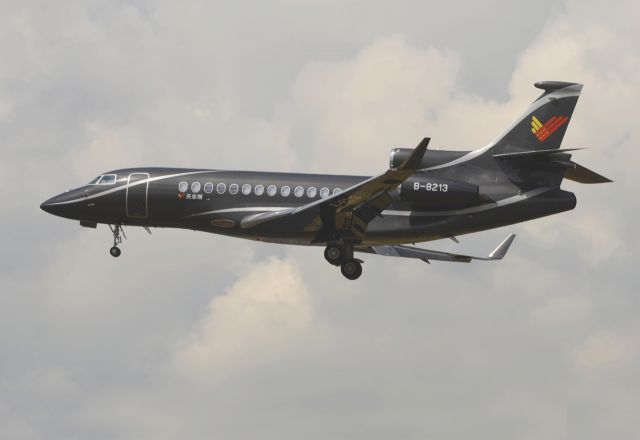 Dassault Falcon 7X (B-8213) - 30/06/2014br /Landing 27 from ZBAA