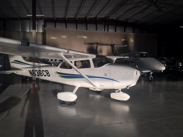 Cessna Skyhawk (N636CB)