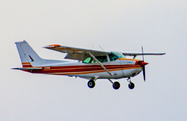 Cessna Skyhawk (N738QB)