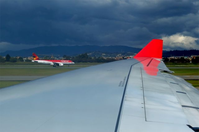 Airbus A330-300 (N975AV) - Taxiing to Rwy 13L.