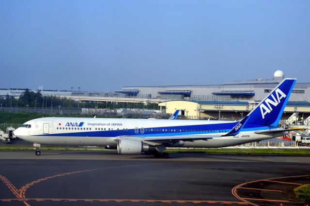 BOEING 767-300 (JA621A) - The B-767 will remain my favourite Boeing plane, until Ill try the B-787 and hopefully be convinced...