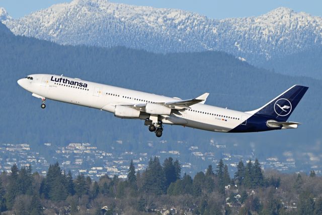 Airbus A340-300 (D-AIGX)
