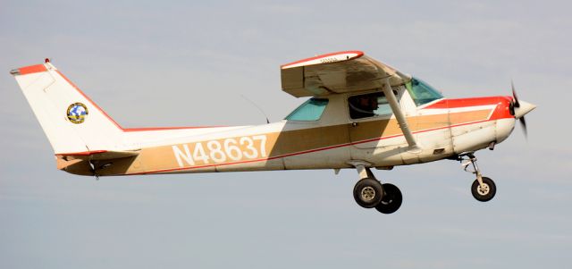 Cessna 152 (N48637) - Sierra Flight Academy 