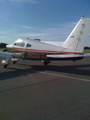 Piper Cherokee (N9337J)