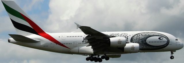 Airbus A380-800 (A6-EVK) - Auckland Airport Scenic Lookout, A6-EVK as UAE1QH or EK448 lands at Auckland Airports 23L.