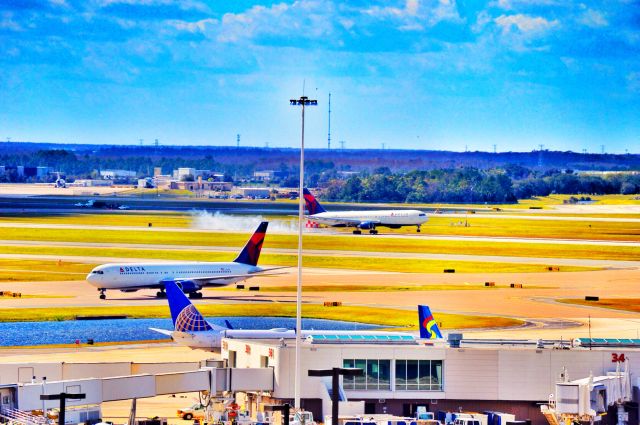 BOEING 767-300 —