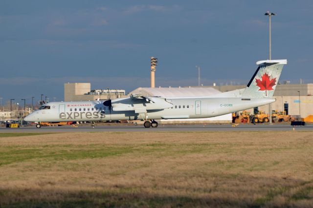 de Havilland Dash 8-400 (C-GGMN)