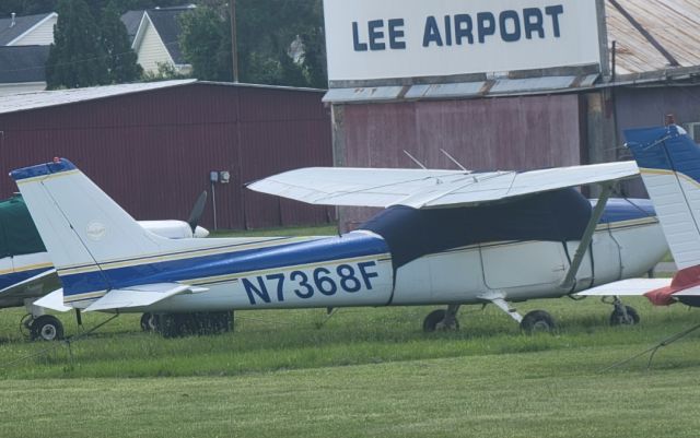 Cessna Skyhawk (N7368F) - Cessna 172N Skyhawk at Annapolis Lee Aiport